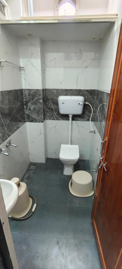 אויאיין Hotel Anjali מראה חיצוני תמונה