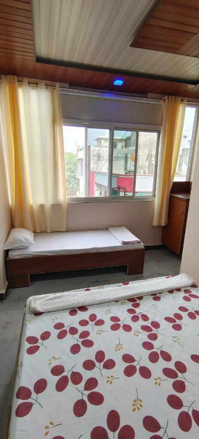 אויאיין Hotel Anjali מראה חיצוני תמונה