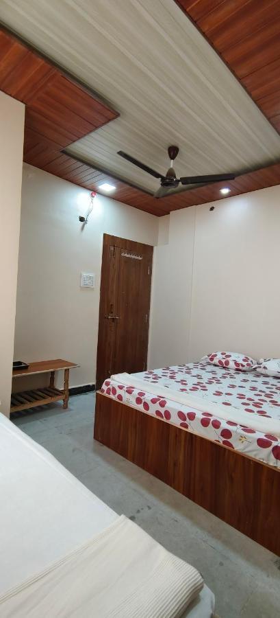 אויאיין Hotel Anjali מראה חיצוני תמונה