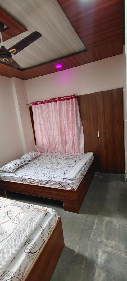 אויאיין Hotel Anjali מראה חיצוני תמונה