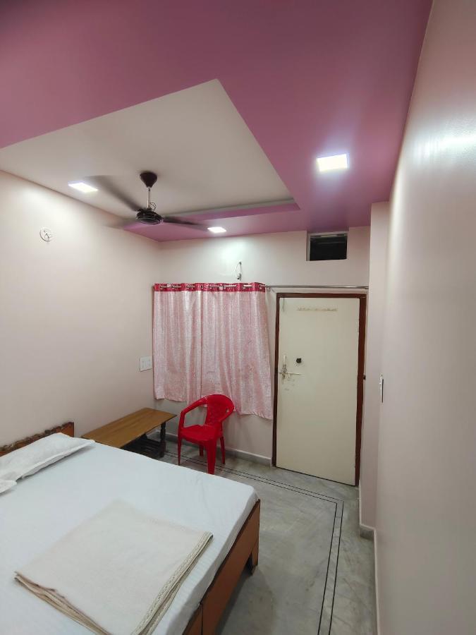 אויאיין Hotel Anjali מראה חיצוני תמונה